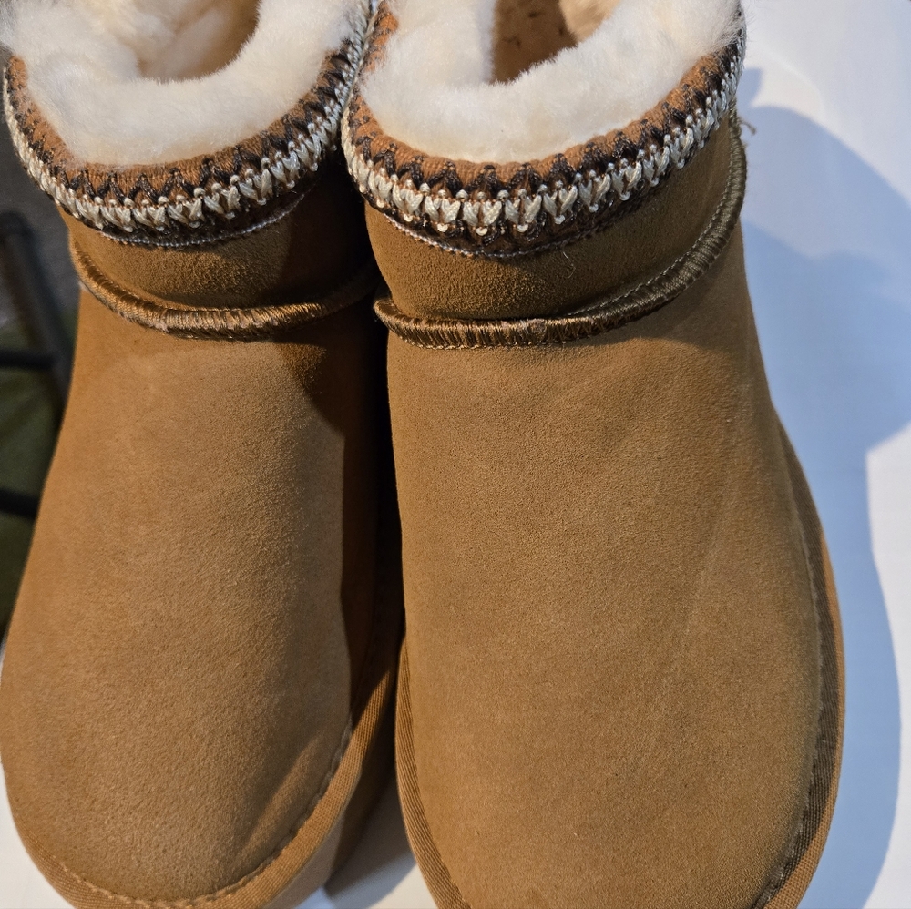 Mexx Tan Ankle Booties 100% Upper Leather with Full Shearling  Lining.